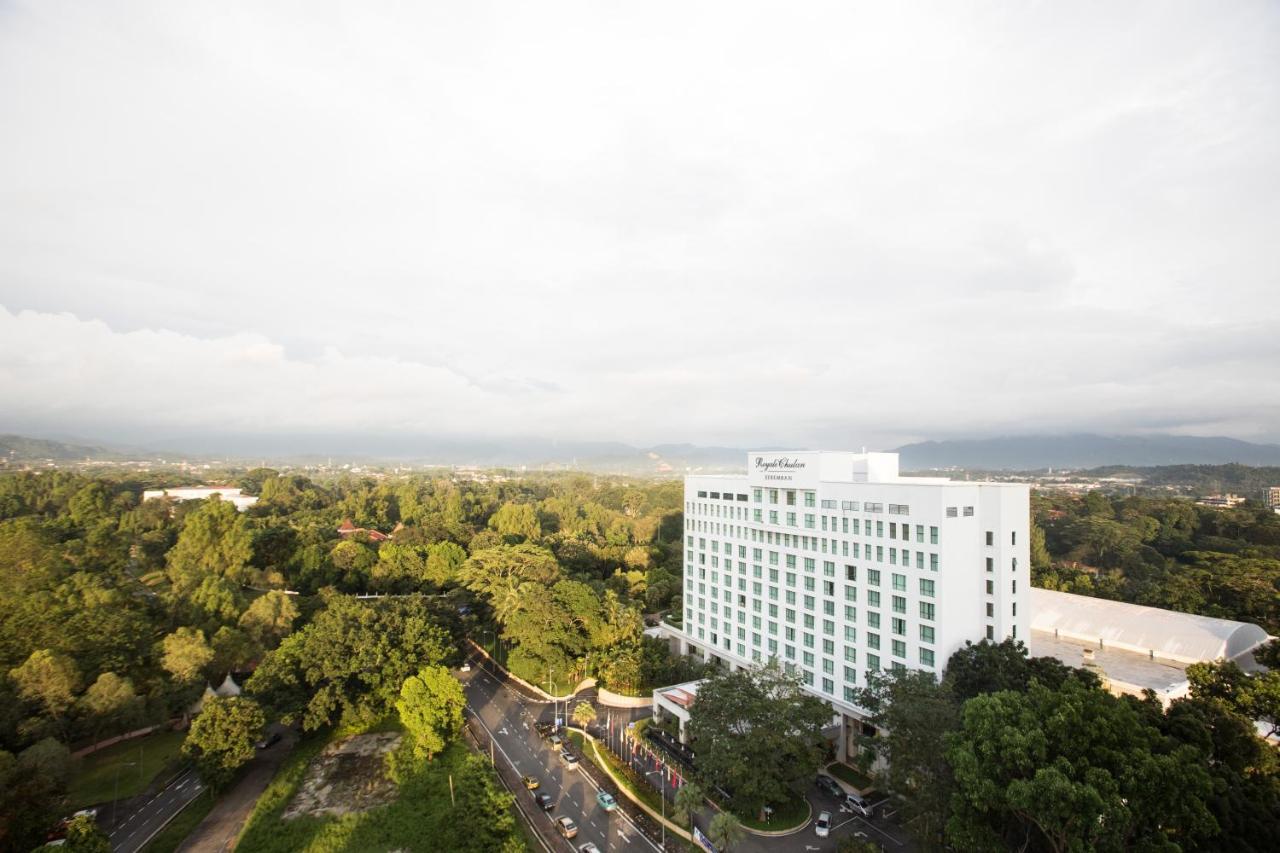 Royale Chulan Серембан  Экстерьер фото The hotel in 2012